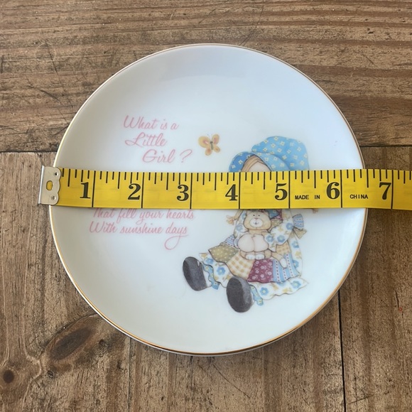 Vintage HOLLY HOBBIE Porcelain Collector Plate - Picture 5 of 6